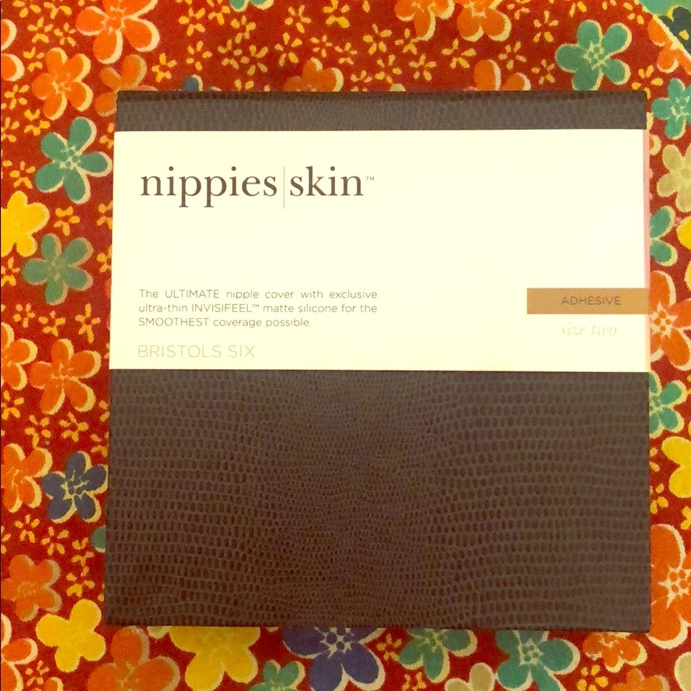 Nippies-Adhesive dark